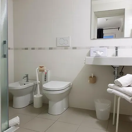 Aurora Hotel 3*