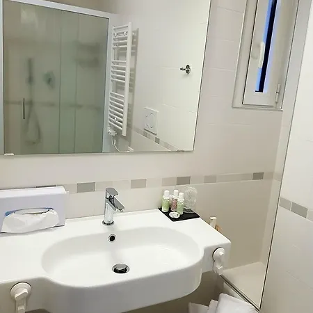 Aurora 3*